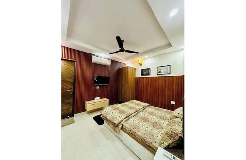 Delhi Cantonment Apartment | The Puzzle by Prahar Homes 8