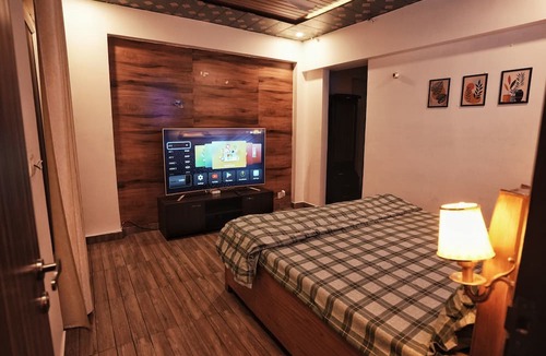 Bullawala Apartment | The Mussoorie Glow – Spacious 3BHK with Private Penthouse