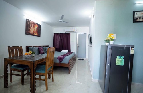 Serilingampally Apartment | Yellow Bells Studios and Suites