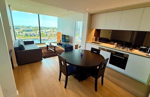 Docklands Apartment | Yarra Accommodation