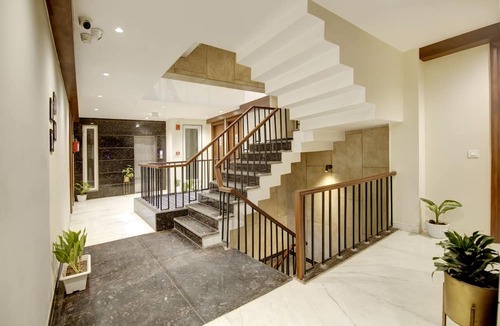 DLF Phase 3 Apartment | FlxHo Quad - Luxury Studio Apart Hotel