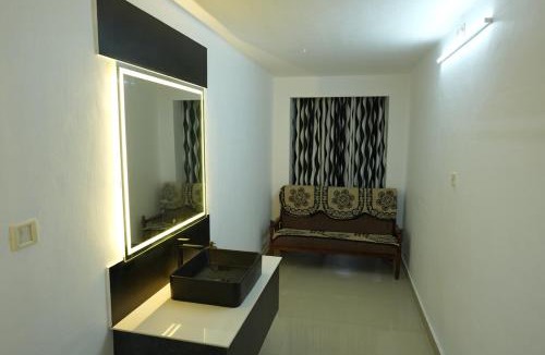 Krishnagiri Apartment | Wayanad Palm Grove Retreat G Floor