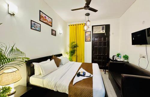 Noida Hotel | The White Scent