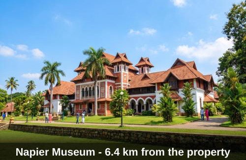 Neyyattinkara Hotel | Super Hotel O CSIR Pappanamcode Formerly Ambadi Guest House