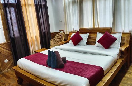Kufri Villa | NORVIN Whispering Cedar Villa Kufri