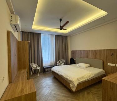 Lakkidi Hotel | Vintage Bak Holidays