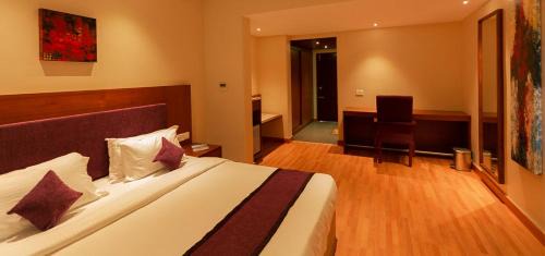Thodupuzha Hotel | RiverBanks Madaparambil Resorts