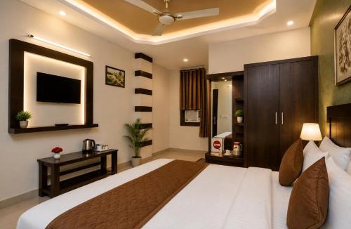 Agra Hotel | Hotel Bed & Room #near taj mahal # star category hotel free reservation# free cancellation # pick drop facility available