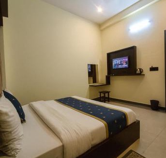 Mathura Hotel | Hotel Urban Stay - Mathura