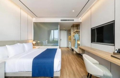 Aerocity Hotel | The-Enclave Stayz Near IGI Airport New Delhi