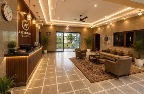 Fatehpur Hotel | Hotel aashirwad palace