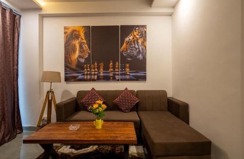 Chhatarpur Apartment | Projector Couple Friendly 1bhk Aashiyana