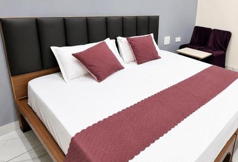 Shri Madhopur Hotel | Hotel Balram Palace Khatu Shyam