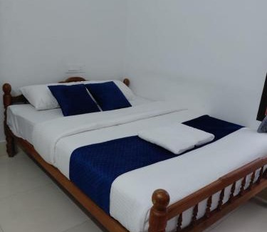 Muvattupuzha House | Eterna Deluxe Rooms