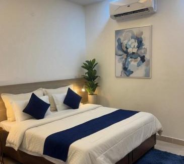 D6 Hotel | The Grace Hotel Airport Free Pickup