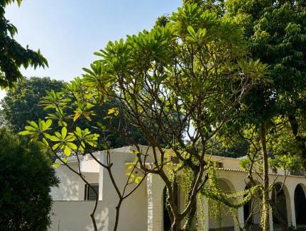 South West House | 5 Minutes from Airport- Farmify - Peaceful Village Farmstay