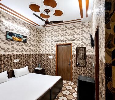 Phagwara Hotel | crown house