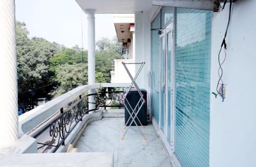 Saket Apartment | Fortune Home Service Apartment 2Bhk,Saket Near Max Hospital