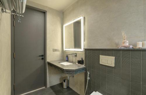 DLF Phase 3 Hotel | The Reserve - A Unit Of One Stayz By Zipcode