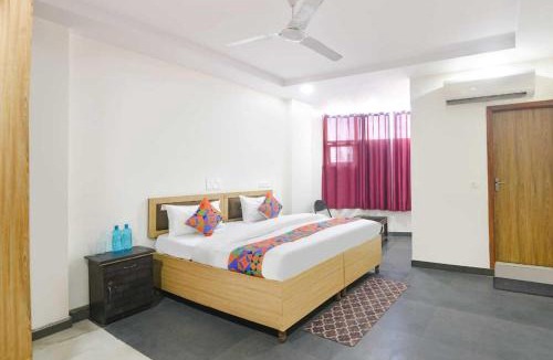 Kalkaji Hotel | Hotel Shyam Villa - Govindpuri Metro