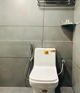 Shenoys Hotel | Hotel Golden Heights International