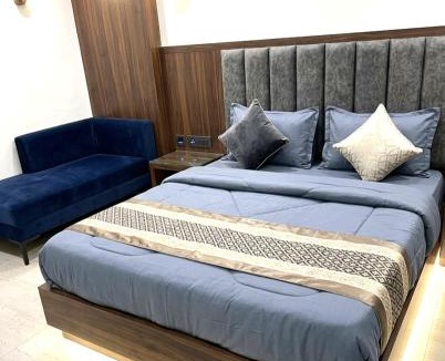 Karol Bagh House | Hotel Cashew Le Near New Delhi railway station city centre