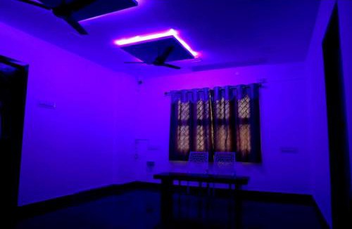 Egmore Hotel | Lloyd's Inn
