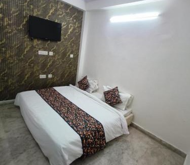 Amer Fort Road Apartment | Amisha Suites Near Jal Mahal, Jaipur