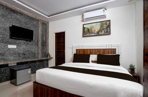 Sudhowala Hotel | Super Collection O Uttaranchal University Formerly 3 Idiots