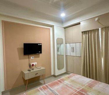 Chandauli Apartment | Dhanuka Stays- Luxurious 3BHK in Varanasi
