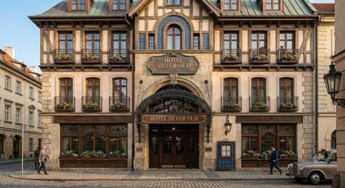 Bullawala Hotel | Hotel silver old