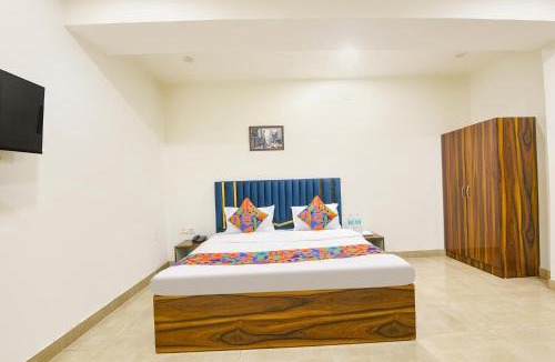 Karol Bagh Hotel | FabHotel The Fortune