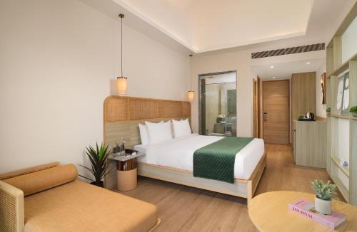 Bhimtal Hotel | Rosewood Retreat Bhimtal - Luxury Lake View Resort on Bhimtal Lake