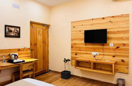 South West Hotel | Hotel Dynasty Near IGI Airport
