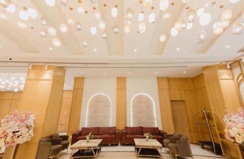 Vaishali Hotel | Orana Hotel & Convention ,Vaishali 1 Minute Walk from Vaishali Metro Station