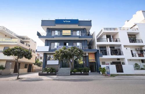 Old Gurgaon Hotel | FabHotel Elite Stay