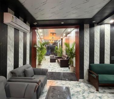 Bilaspur Hotel | A One Residency