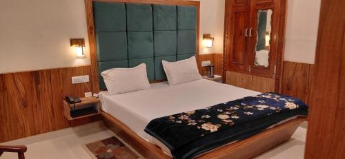 Mohal House | Monal Homestay