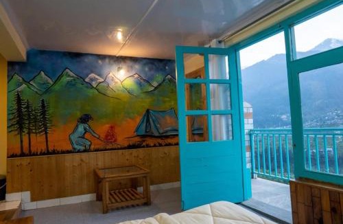 Vashist Hotel | Wander Nest Manali Luxurious rooms with mountain and river view