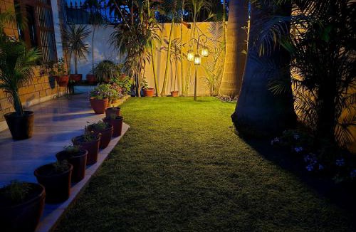 Ranjit Avenue House | Kanwar Homestay
