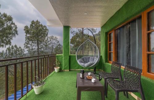 Kumarhatti Hotel | Snowfall View Home Kasauli Operated by Splendid Hotels