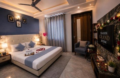 Pitampura Hotel | Hotel Season Couple friendly Rooms Best Hotel Pitampura metro station