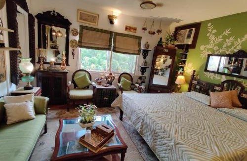 Safdarjung Enclave House | On the House homestay