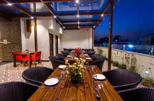 Karol Bagh Hotel | Hotel Sunstar Heritage