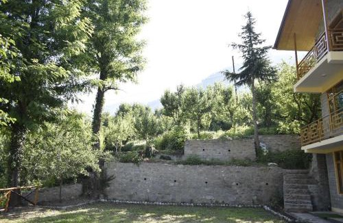 Jagatsukh House | Casa De Barro