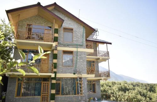 Jagatsukh House | Casa De Barro