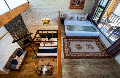 Tehri Range Villa | SaffronStays The Rhodoville Villa