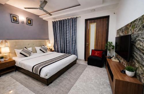 Pitampura Hotel | Hotel Season Couple friendly Rooms Best Hotel Pitampura metro station
