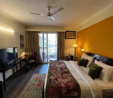 Tapovan Apartment | Aloha Divine Ganges 2BHK GangaView w Infinity pool