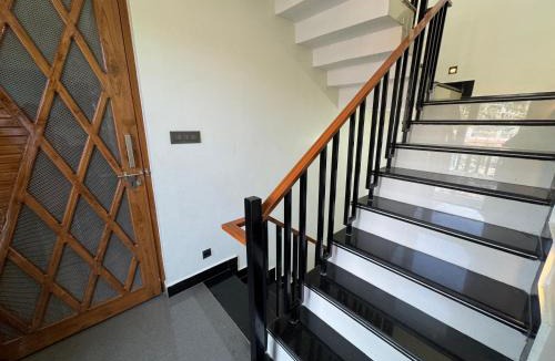 Sukha Villa | Singh Kainchi Dham Villa
